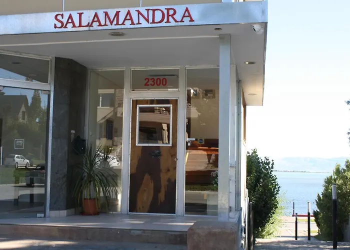 Salamandra Apartamentos